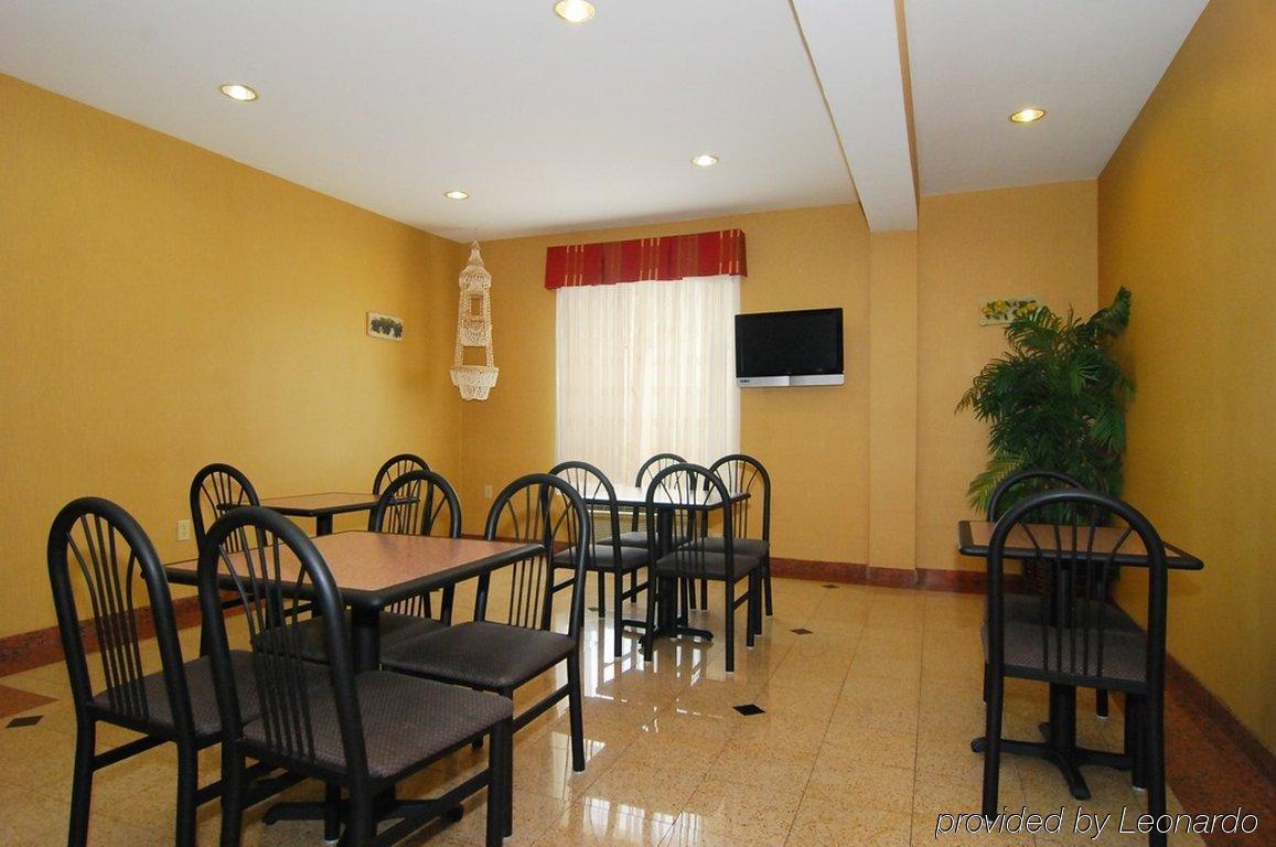 Quality Inn & Suites Buda Restaurant foto